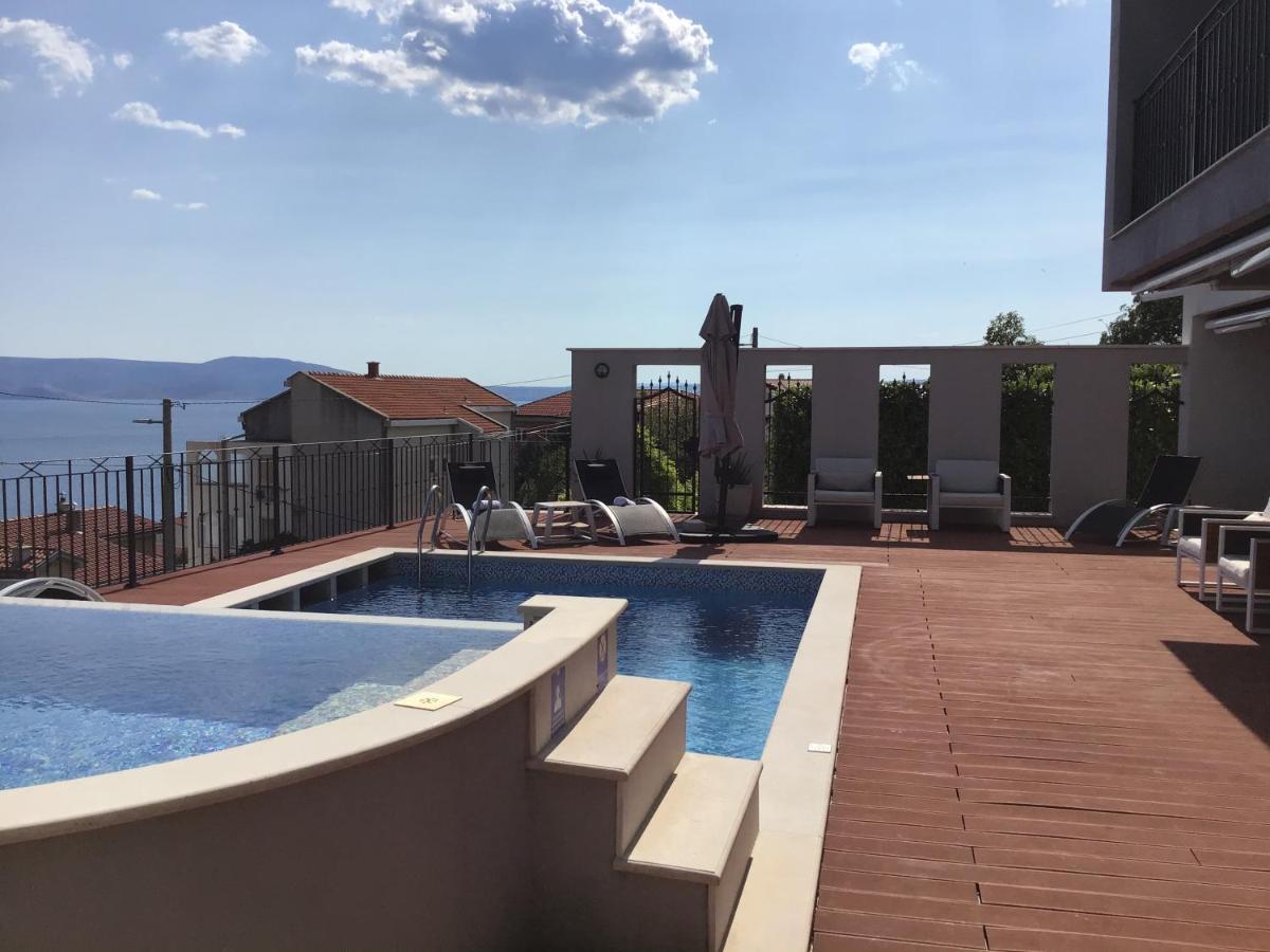 Apartments Villa Manda Novi Vinodolski Buitenkant foto